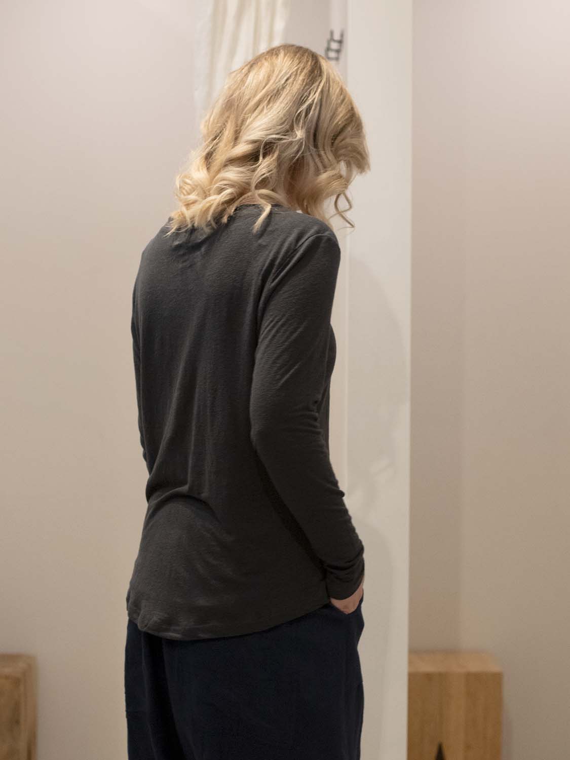 Linen/Viscose Long Sleeve Tee CHARCOAL